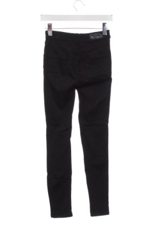 Дамски дънки Vero Moda, Размер XS, Цвят Черен, Цена 22,99 лв.