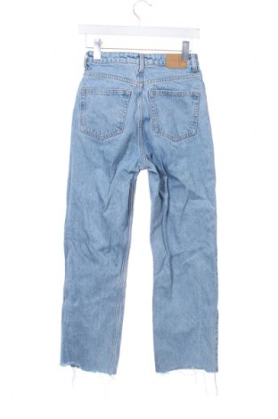 Blugi de femei Weekday, Mărime XS, Culoare Albastru, Preț 107,89 Lei