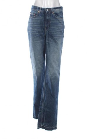 Damskie jeansy Weekday, Rozmiar M, Kolor Niebieski, Cena 213,79 zł