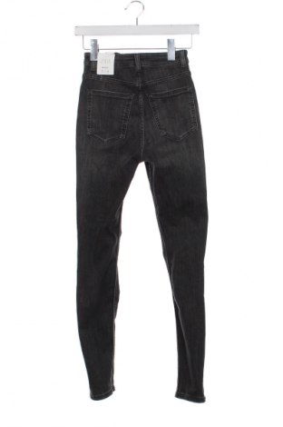 Dámske džínsy  Zara, Veľkosť XS, Farba Sivá, Cena  31,68 €