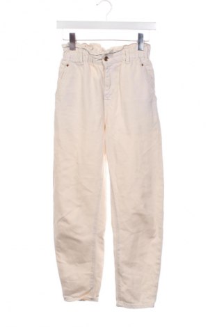 Дамски дънки Zara, Размер XS, Цвят Екрю, Цена 27,00 лв.