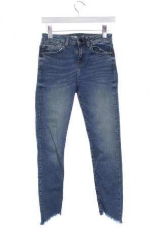 Damskie jeansy Zara, Rozmiar S, Kolor Niebieski, Cena 62,02 zł