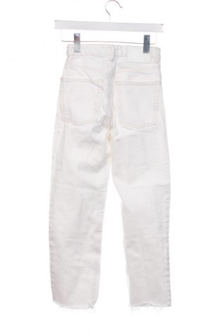 Blugi de femei Zara, Mărime XXS, Culoare Alb, Preț 92,42 Lei