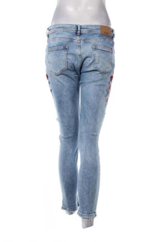 Dámske džínsy  Zara, Veľkosť M, Farba Modrá, Cena  14,00 €