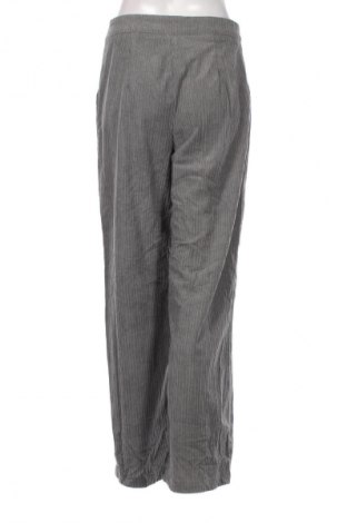 Dámské manšestráky  SHEIN, Velikost M, Barva Šedá, Cena  179,00 Kč