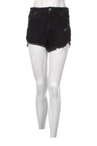 Γυναικείο κοντό παντελόνι Bershka, Μέγεθος M, Χρώμα Μαύρο, Τιμή 9,79 €