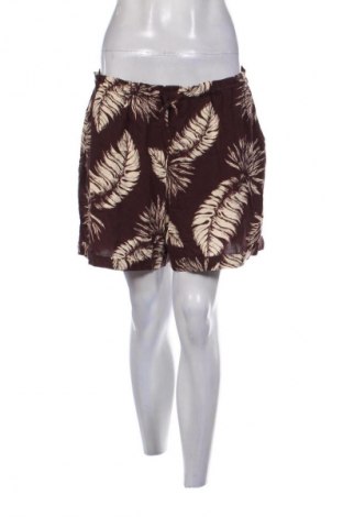 Дамски къс панталон Brunotti, Размер XXL, Цвят Многоцветен, Цена 60,99 лв.