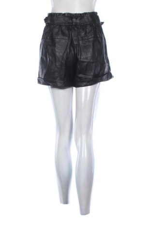 Dámské kraťasy  Cache Cache, Velikost M, Barva Černá, Cena  189,00 Kč