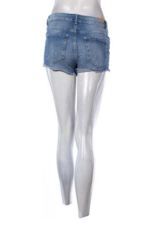 Дамски къс панталон Cropp, Размер S, Цвят Син, Цена 27,99 лв.