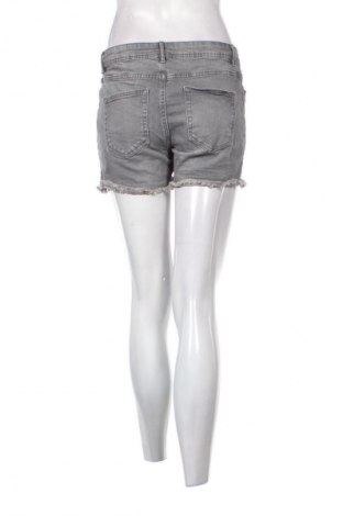 Damskie szorty Esmara, Rozmiar M, Kolor Szary, Cena 43,68 zł
