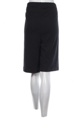 Дамски къс панталон FLG, Размер 3XL, Цвят Черен, Цена 31,99 лв.