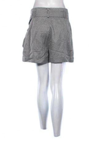 Damskie szorty Guess, Rozmiar M, Kolor Kolorowy, Cena 110,99 zł