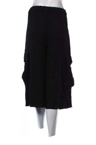 Dámské kraťasy  Mango, Velikost L, Barva Černá, Cena  255,00 Kč