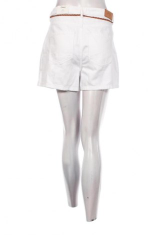 Дамски къс панталон ONLY, Размер L, Цвят Бял, Цена 46,99 лв.