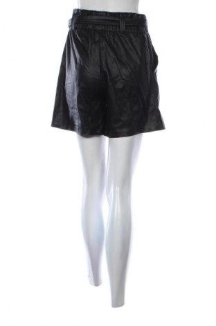Női rövidnadrág ONLY, Méret S, Szín Fekete, Ár 3 639 Ft
