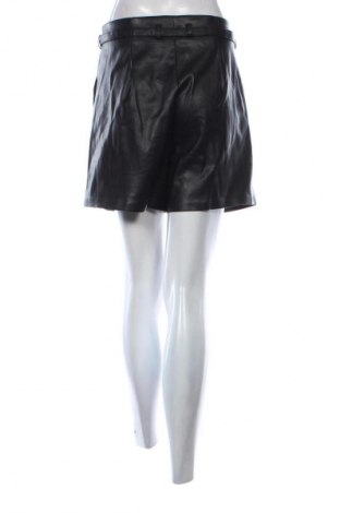 Damen Shorts ONLY, Größe M, Farbe Schwarz, Preis 8,99 €