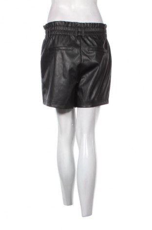 Dámske kraťasy  ONLY, Veľkosť S, Farba Čierna, Cena  27,95 €