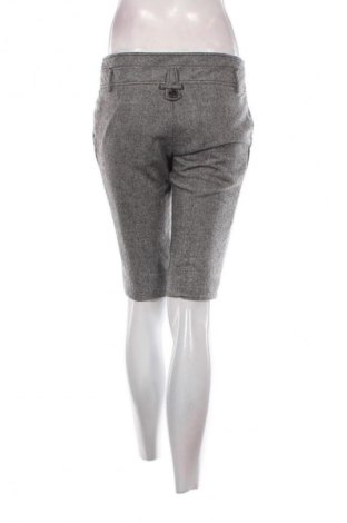 Дамски къс панталон Reserved, Размер M, Цвят Многоцветен, Цена 19,04 лв.