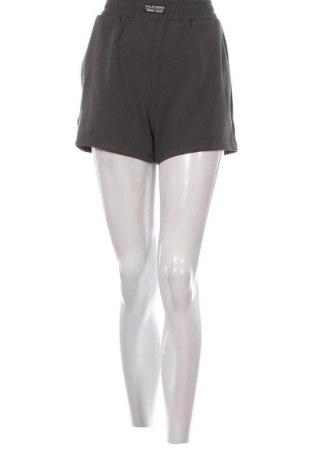 Damskie szorty SHEIN, Rozmiar S, Kolor Szary, Cena 43,68 zł