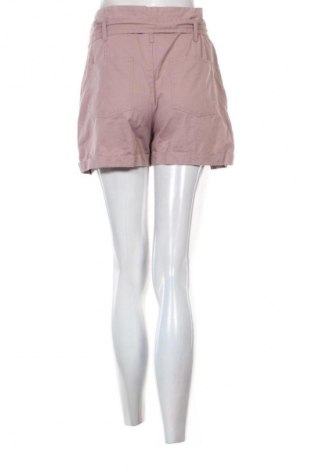 Дамски къс панталон Sinsay, Размер S, Цвят Пепел от рози, Цена 19,00 лв.