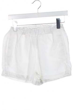 Дамски къс панталон Sinsay, Размер XXS, Цвят Бял, Цена 12,99 лв.