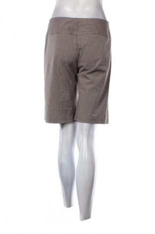 Γυναικείο κοντό παντελόνι Sticky Fudge, Μέγεθος M, Χρώμα Πολύχρωμο, Τιμή 9,72 €