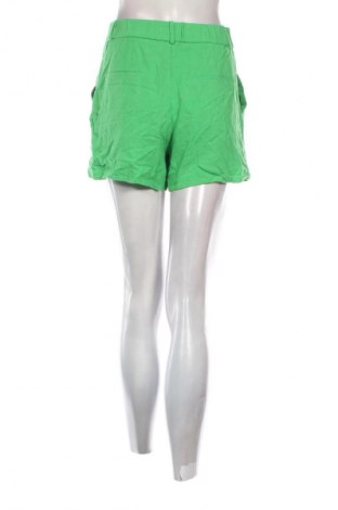 Pantaloni scurți de femei Stradivarius, Mărime S, Culoare Verde, Preț 50,00 Lei