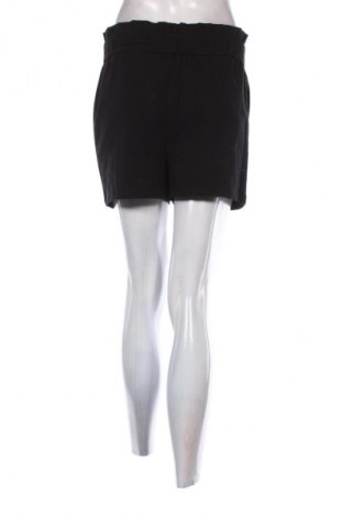 Pantaloni scurți de femei Stradivarius, Mărime S, Culoare Negru, Preț 50,00 Lei