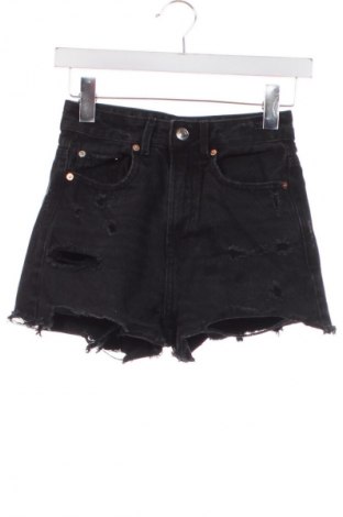 Γυναικείο κοντό παντελόνι Stradivarius, Μέγεθος XXS, Χρώμα Μαύρο, Τιμή 9,72 €