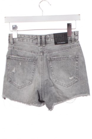 Női rövidnadrág Stradivarius, Méret XS, Szín Szürke, Ár 3 800 Ft