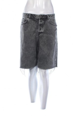 Damen Shorts Tom Tailor, Größe L, Farbe Grau, Preis 17,39 €