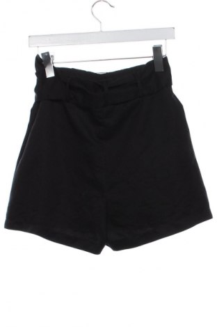 Dámske kraťasy  Trendyol, Veľkosť XS, Farba Čierna, Cena  11,95 €