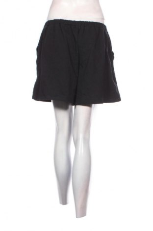 Дамски къс панталон Unbranded, Размер XL, Цвят Черен, Цена 16,99 лв.