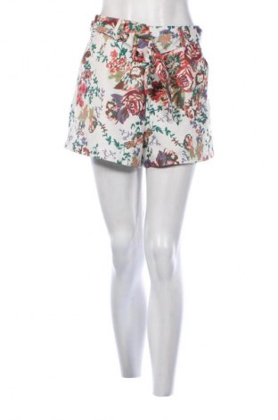 Дамски къс панталон Unbranded, Размер M, Цвят Многоцветен, Цена 19,00 лв.