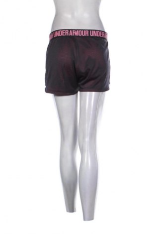 Dámské kraťasy  Under Armour, Velikost M, Barva Vícebarevné, Cena  430,00 Kč
