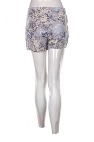 Pantaloni scurți de femei Vero Moda, Mărime S, Culoare Multicolor, Preț 51,45 Lei