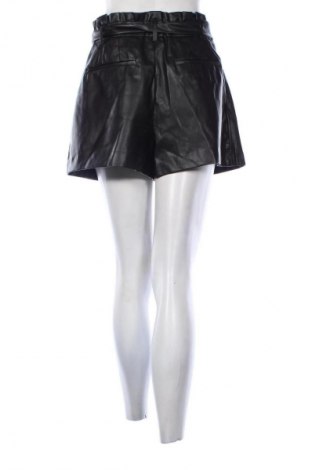 Pantaloni scurți de femei Zara, Mărime M, Culoare Negru, Preț 51,99 Lei
