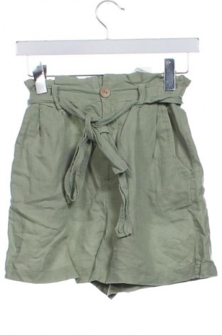 Pantaloni scurți de femei Zara, Mărime XS, Culoare Verde, Preț 51,45 Lei