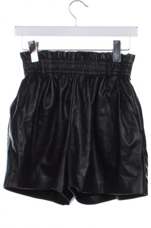 Pantaloni scurți de femei Zara, Mărime XS, Culoare Negru, Preț 51,45 Lei