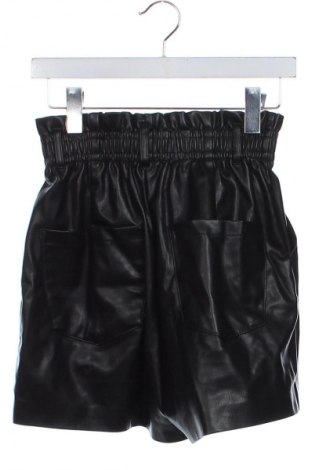 Pantaloni scurți de femei Zara, Mărime XS, Culoare Negru, Preț 51,45 Lei