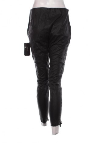 Дамски кожен панталон Zara, Размер L, Цвят Черен, Цена 127,99 лв.
