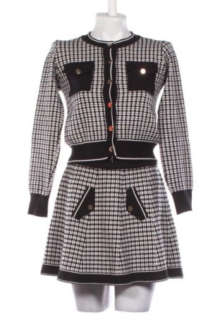 Női öltöny Unbranded, Méret M, Szín Sokszínű, Ár 17 600 Ft