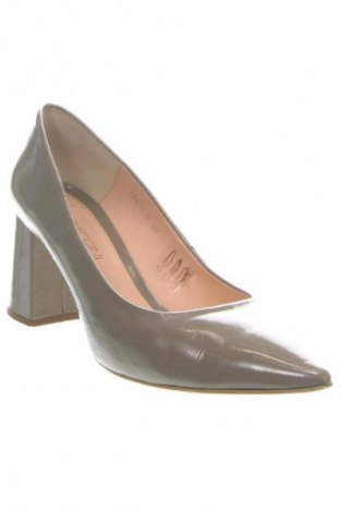 Дамски обувки Baldaccini, Размер 39, Цвят Бежов, Цена 114,00 лв.