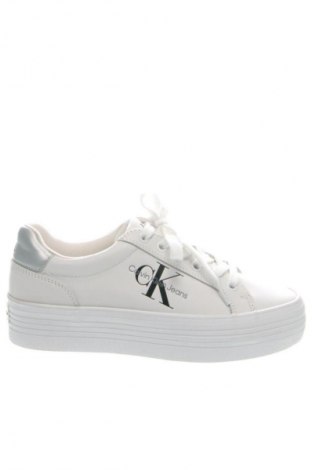 Încălțăminte de damă Calvin Klein Jeans, Mărime 38, Culoare Ecru, Preț 250,99 Lei