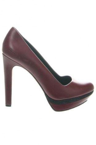 Дамски обувки Diesel, Размер 37, Цвят Червен, Цена 130,00 лв.