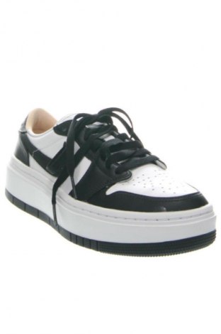 Încălțăminte de damă Nike, Mărime 38, Culoare Multicolor, Preț 644,99 Lei