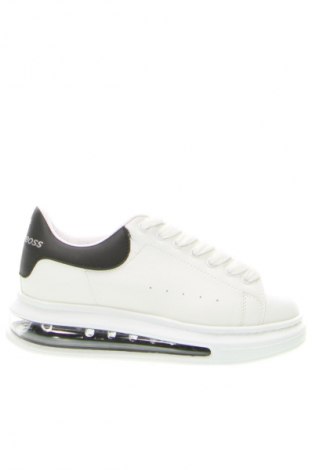 Дамски обувки RunnerBoss, Размер 37, Цвят Бял, Цена 45,99 лв.