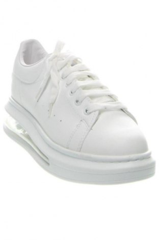 Дамски обувки RunnerBoss, Размер 38, Цвят Бял, Цена 70,99 лв.
