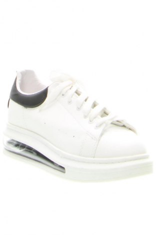 Дамски обувки RunnerBoss, Размер 38, Цвят Бял, Цена 56,99 лв.