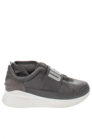 Dámske topánky  UGG Australia, Veľkosť 39, Farba Sivá, Cena  132,17 €